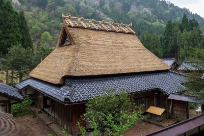 Japan's cheap homes offer promise with pitfalls